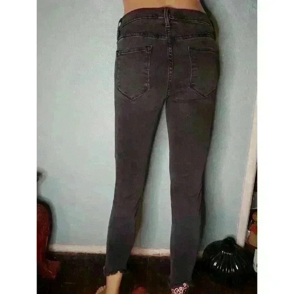 Frame - Picture 4 of 4